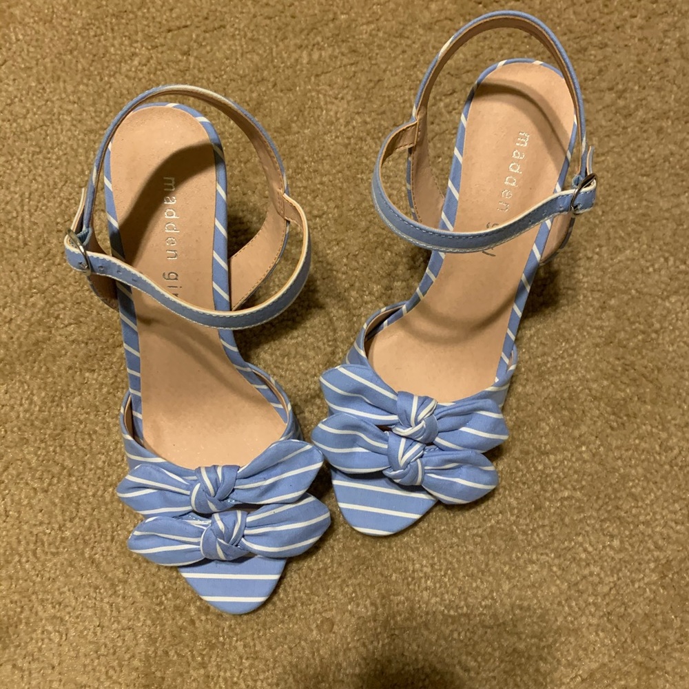 Strapped sandals